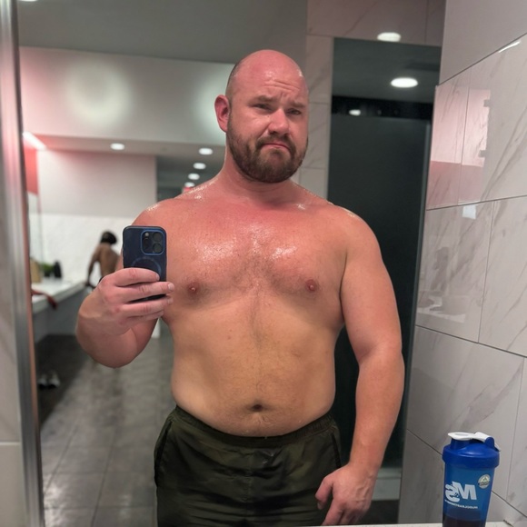 Meet your Posher, Matthew - Picture 2 of 3